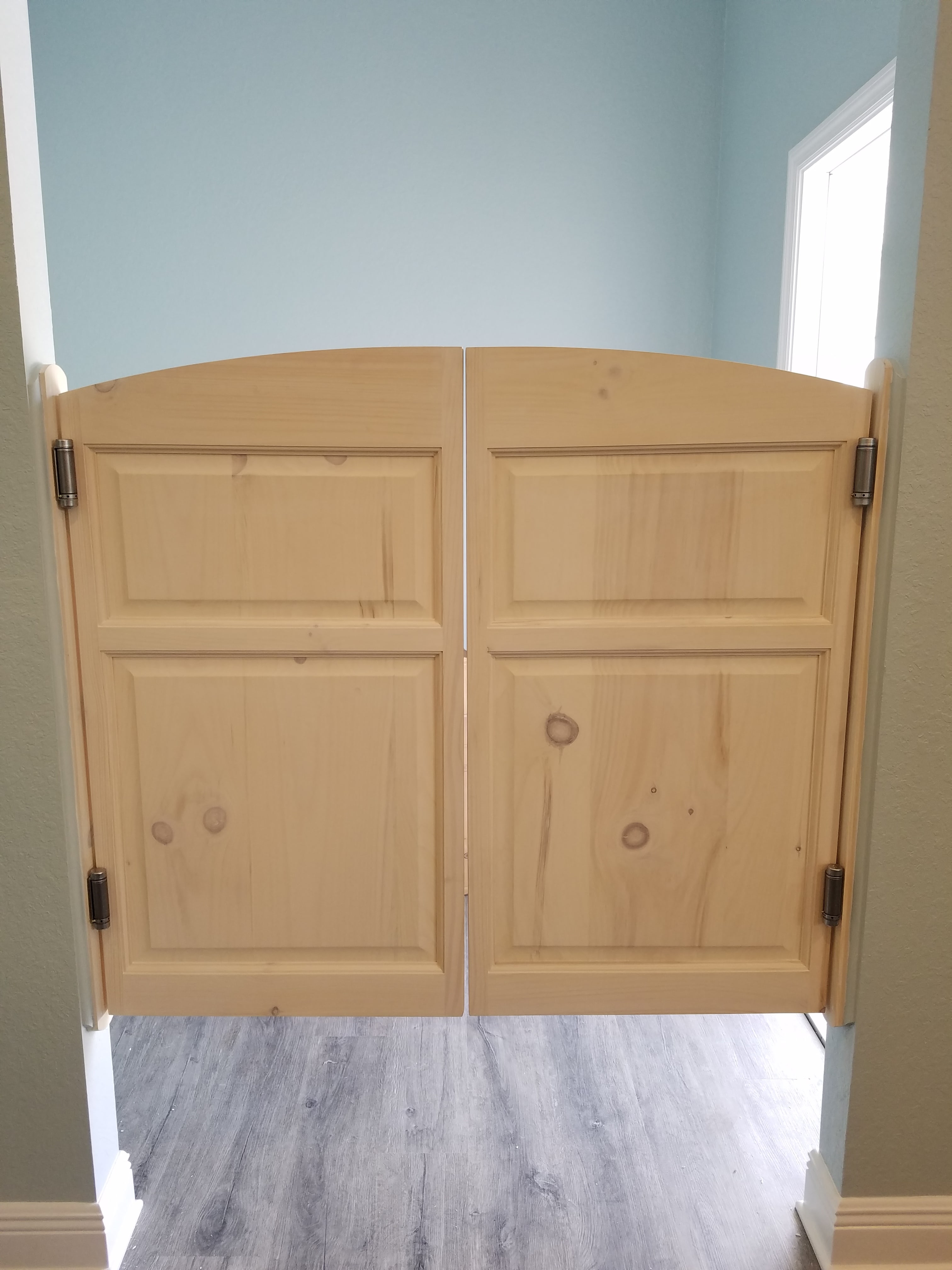 Archway Style Saloon Doors 