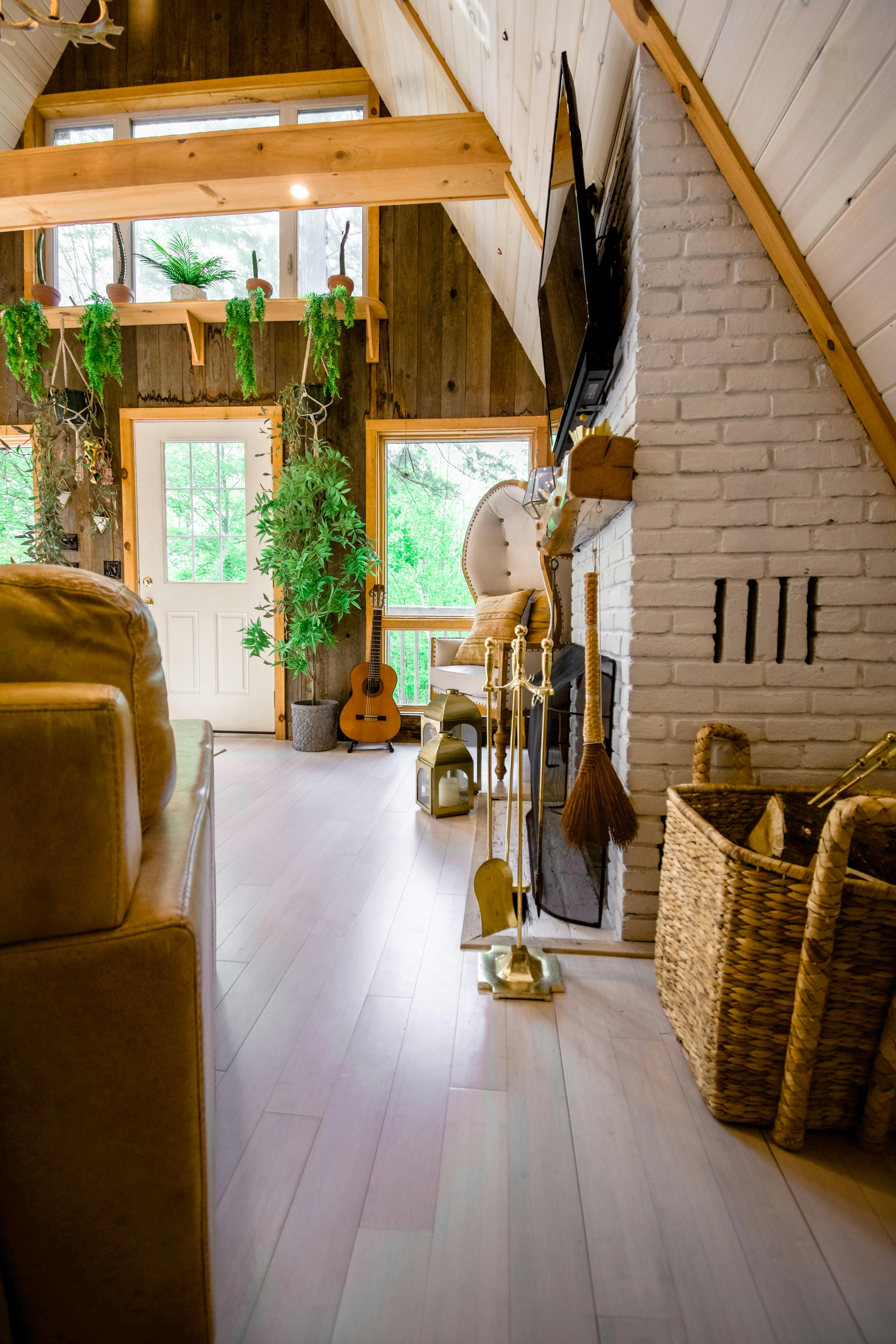 Airy Interior Space